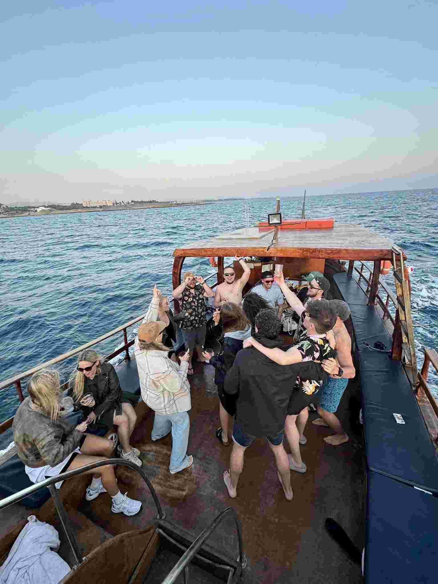 Boat tour scene 19